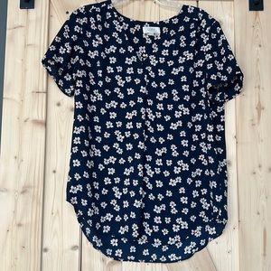 Loft Outlet Navy V neck floral top